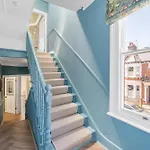 Blossom House New 3Bed House In Barons Court